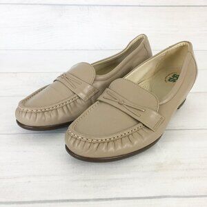 SAS Shoes 10.5 Beige Easier Wedge Loafers Leather Slip On Comfort Tripad